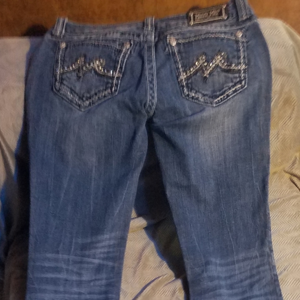 Jeans - Picture 2 of 4
